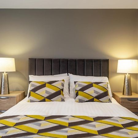 Roydon Marina Village Hotel Eksteriør billede