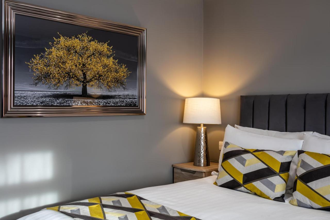 Roydon Marina Village Hotel Eksteriør billede