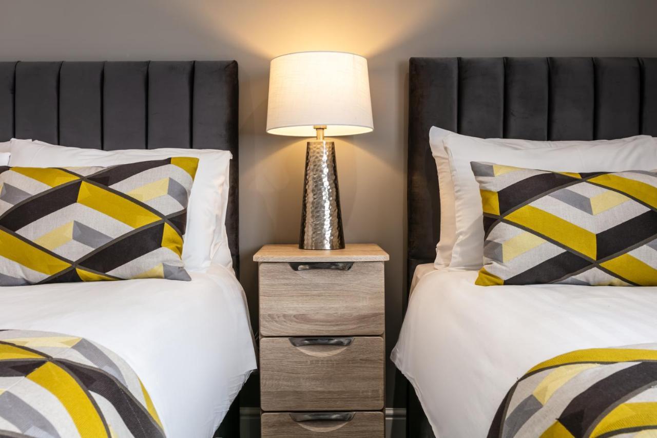 Roydon Marina Village Hotel Eksteriør billede