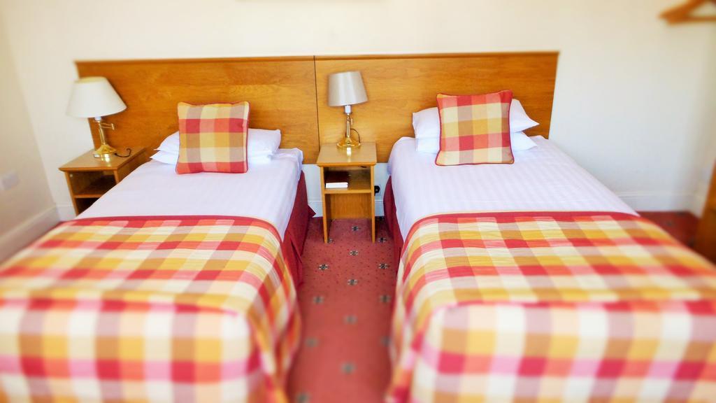 Roydon Marina Village Hotel Værelse billede